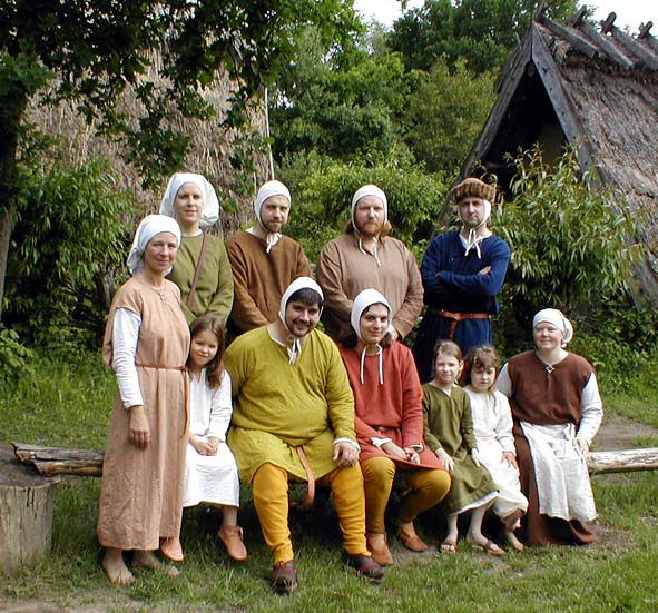 AD 2007 - ohne Mairi, dafür mit Leihkind Sofie und Dorfschulzen Jürgen - Foto: Ralph Eschner